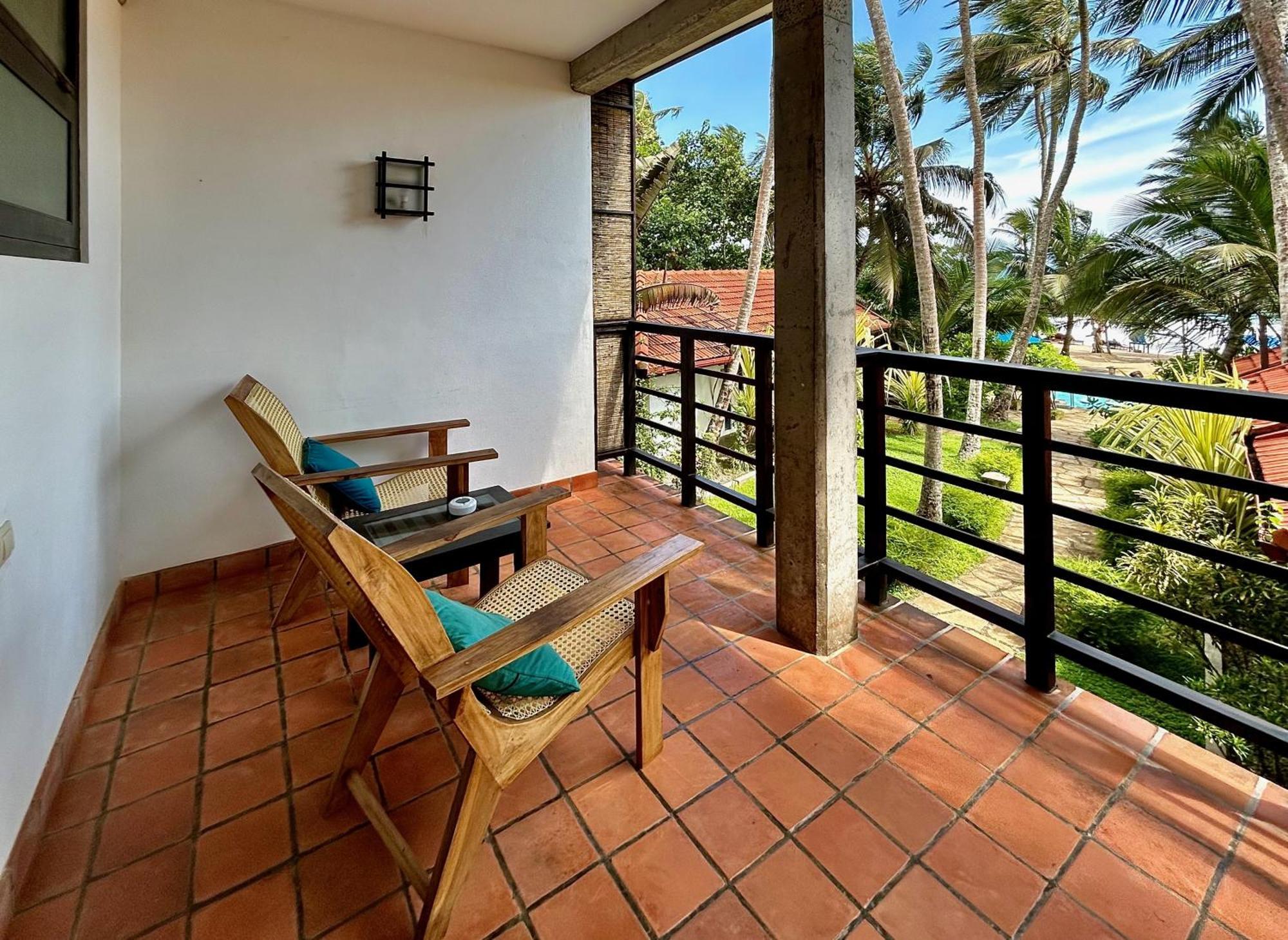 Seven Turtles Hotel Tangalle Bagian luar foto