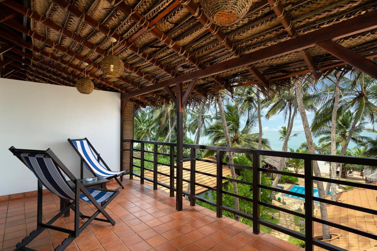 Seven Turtles Hotel Tangalle Bagian luar foto