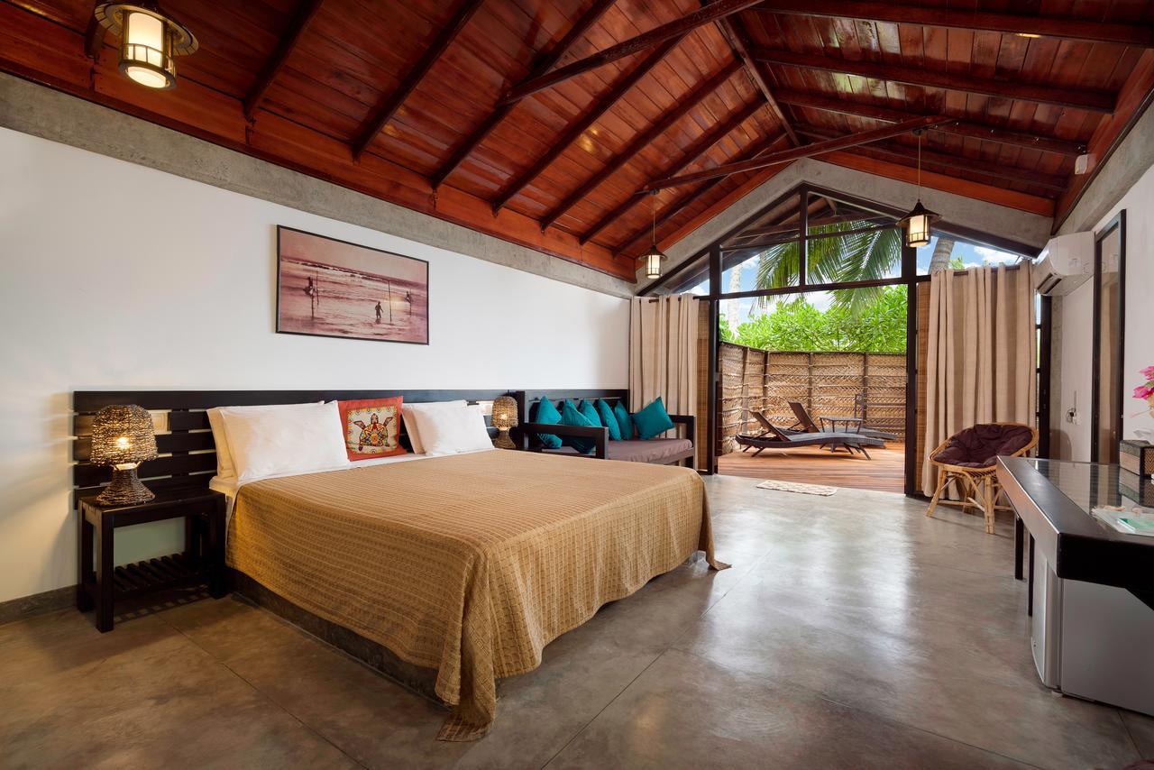 Seven Turtles Hotel Tangalle Bagian luar foto