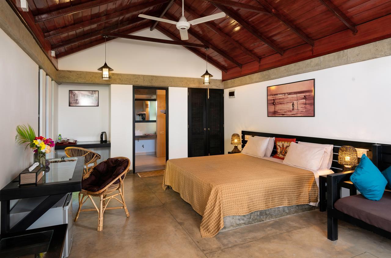 Seven Turtles Hotel Tangalle Bagian luar foto